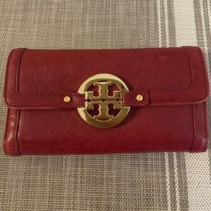 Tory Burch wallet
